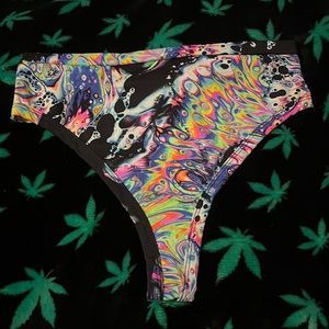 Iheartraves 💓 liquid tripp bottoms